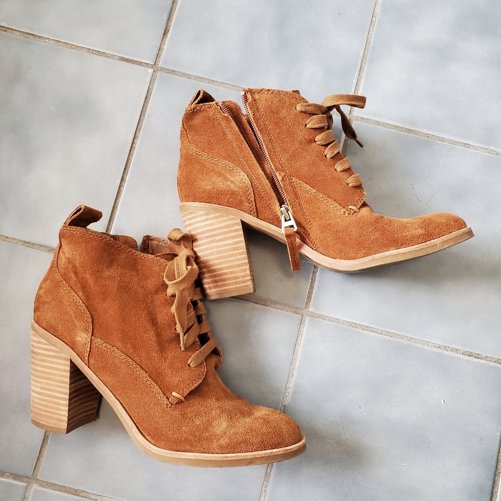 Cognac suede booties